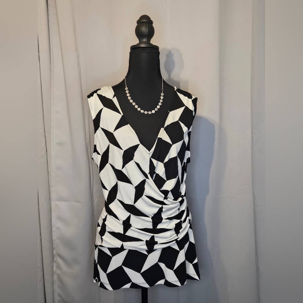 New York & Company Geometric Black and White Blouse